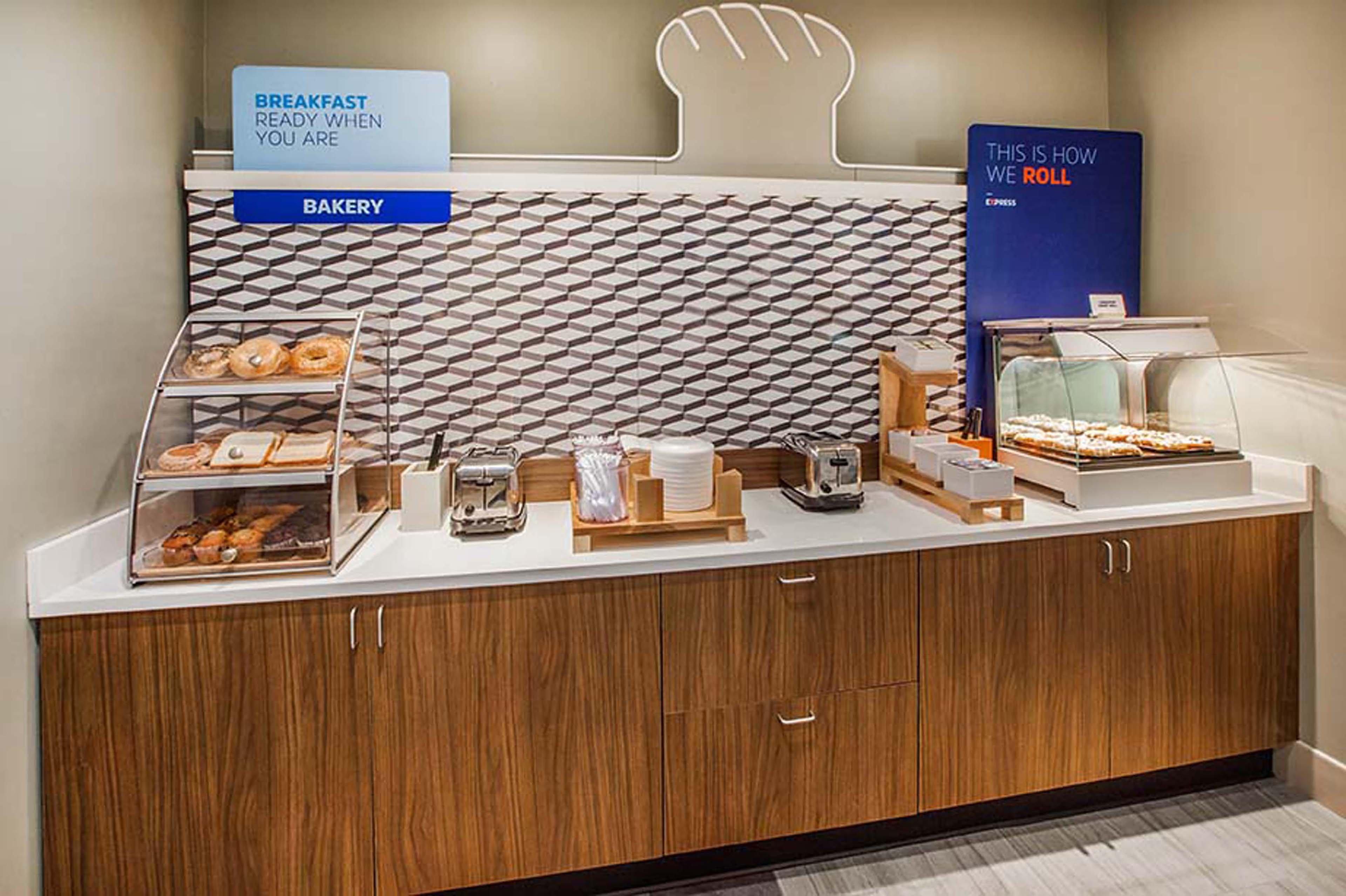 Holiday Inn Express Hotel & Suites Sedalia By Ihg Экстерьер фото