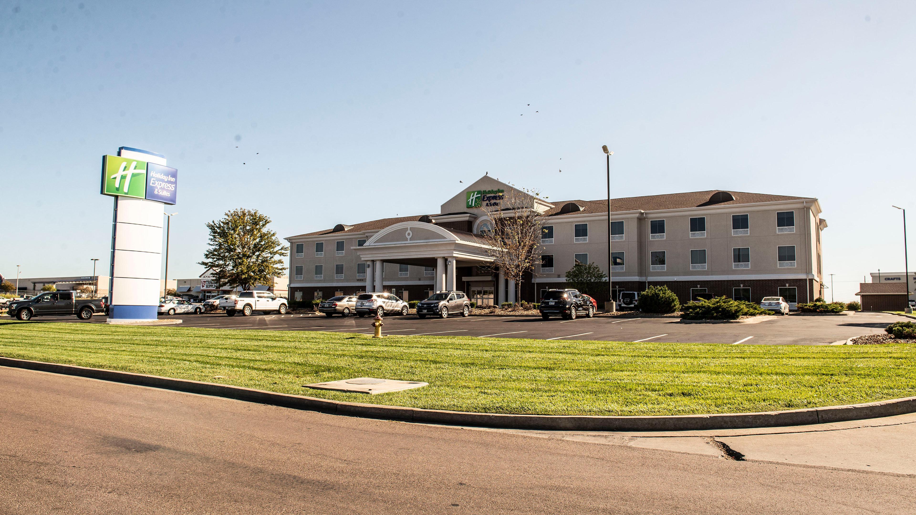 Holiday Inn Express Hotel & Suites Sedalia By Ihg Экстерьер фото
