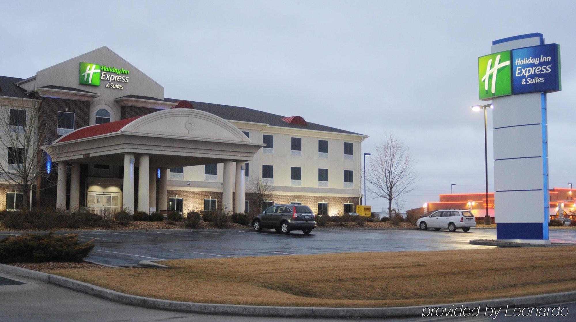 Holiday Inn Express Hotel & Suites Sedalia By Ihg Экстерьер фото