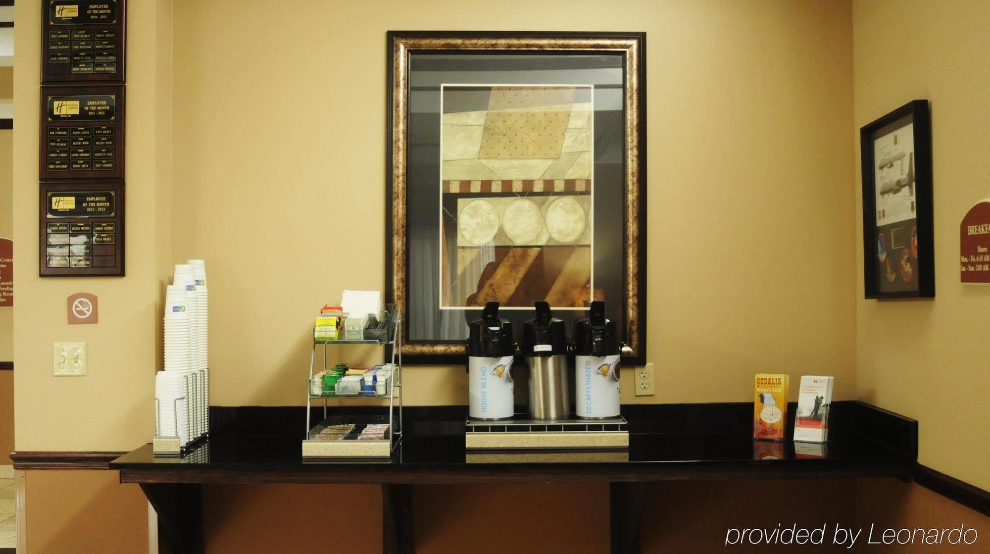Holiday Inn Express Hotel & Suites Sedalia By Ihg Экстерьер фото