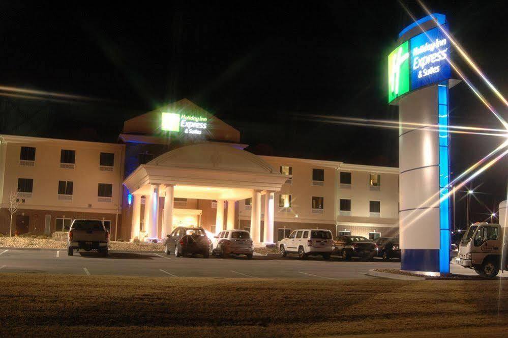 Holiday Inn Express Hotel & Suites Sedalia, An Ihg Hotel Экстерьер фото